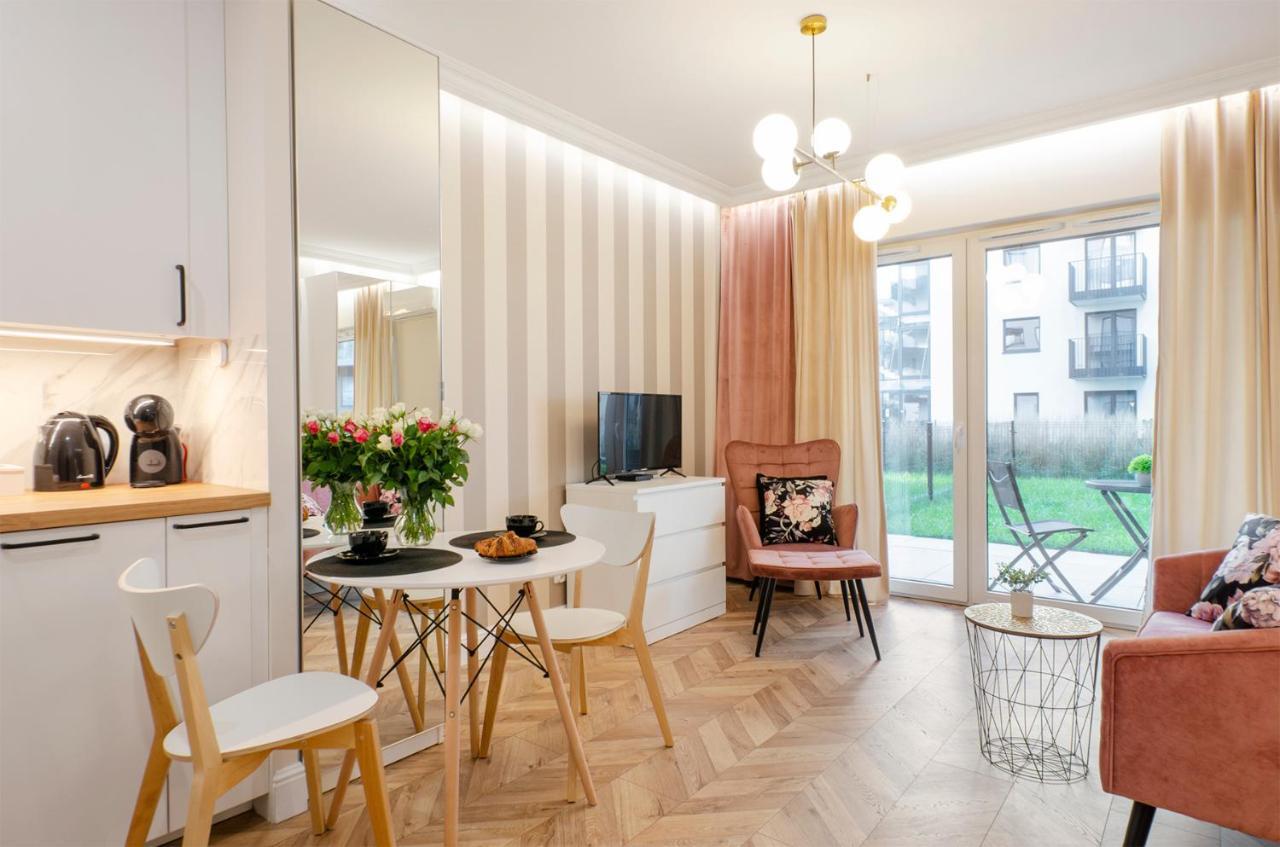 Sky Home- Rose Apartament -Manufaktura, Bezplatny Parking, Klima, Dostep Na Kod Lodž Exteriér fotografie